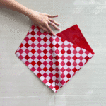 Túi Gói Hoa Caro Đỏ Có Lỗ 35x35cm 40mic  – Có Lỗ Đáy, Gói Hoa Tươi, Hoa Sáp