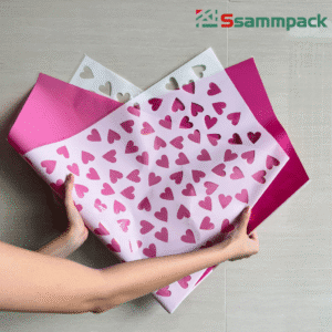 (80 x 90cm) Giấy Gói Hoa Trái Tim Hồng 50mic – Giấy Bóng Kính Gói Hoa, Quà, Trái Cây